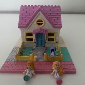 Vintage Bluebird Polly Pocket Cozy Cottage 1993